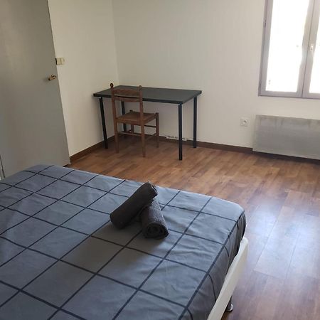 Chambres Meublees Et Spacieuses 伊瑟茹尔丹 客房 照片