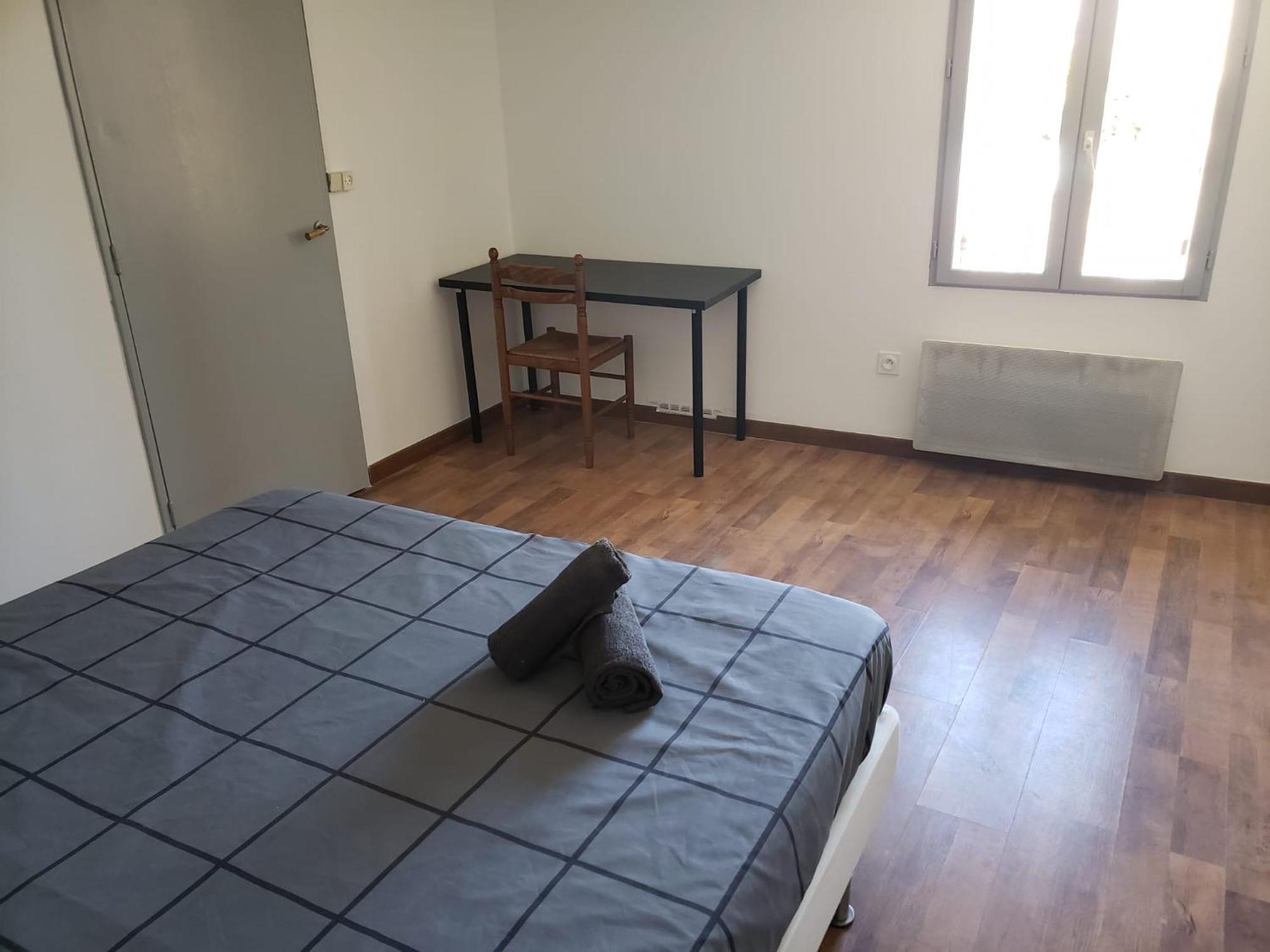 Chambres Meublees Et Spacieuses 伊瑟茹尔丹 客房 照片