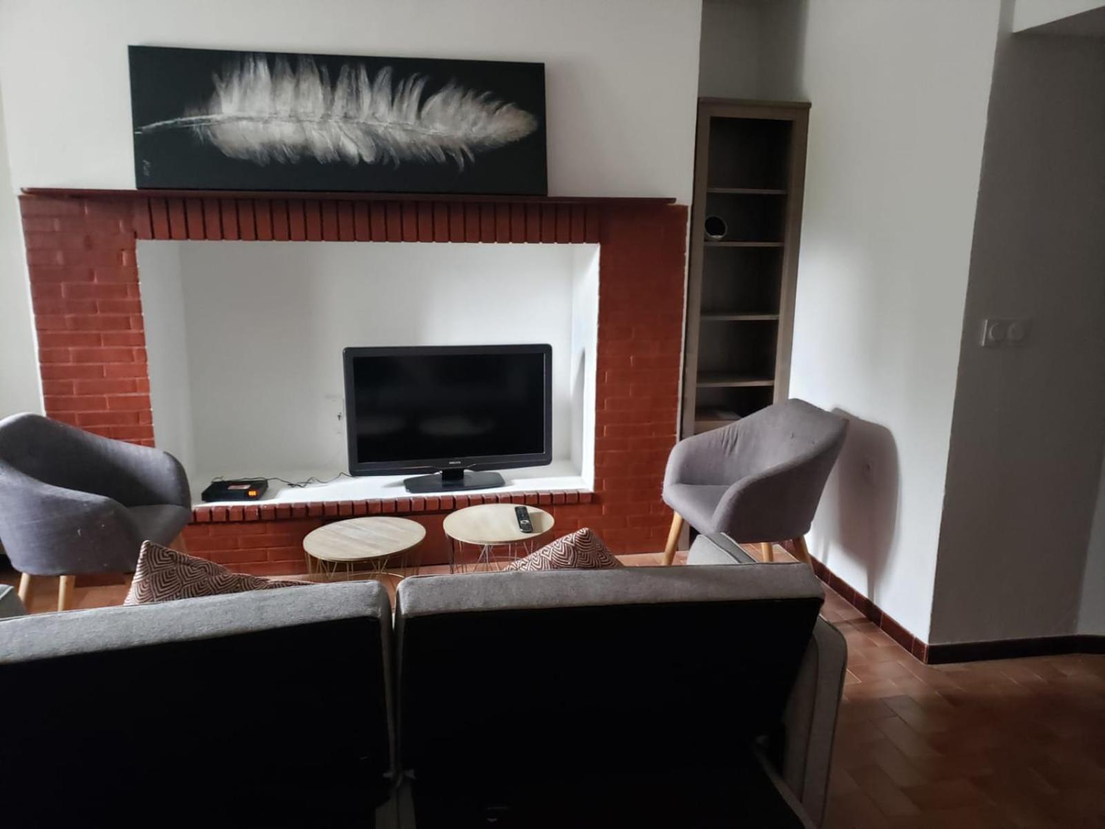 Chambres Meublees Et Spacieuses 伊瑟茹尔丹 外观 照片